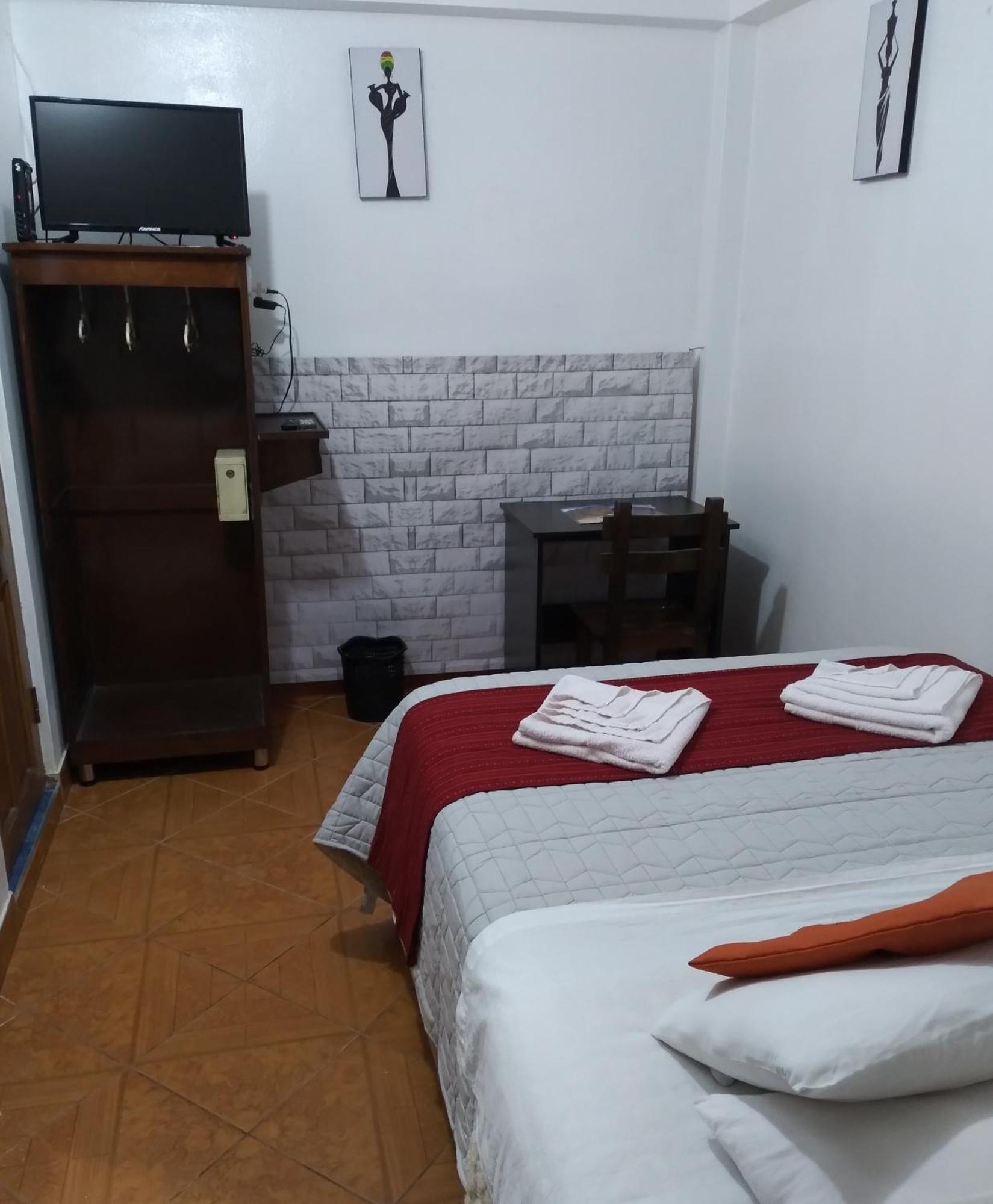 Hospedaje Del Carmen Machu Picchu Bagian luar foto